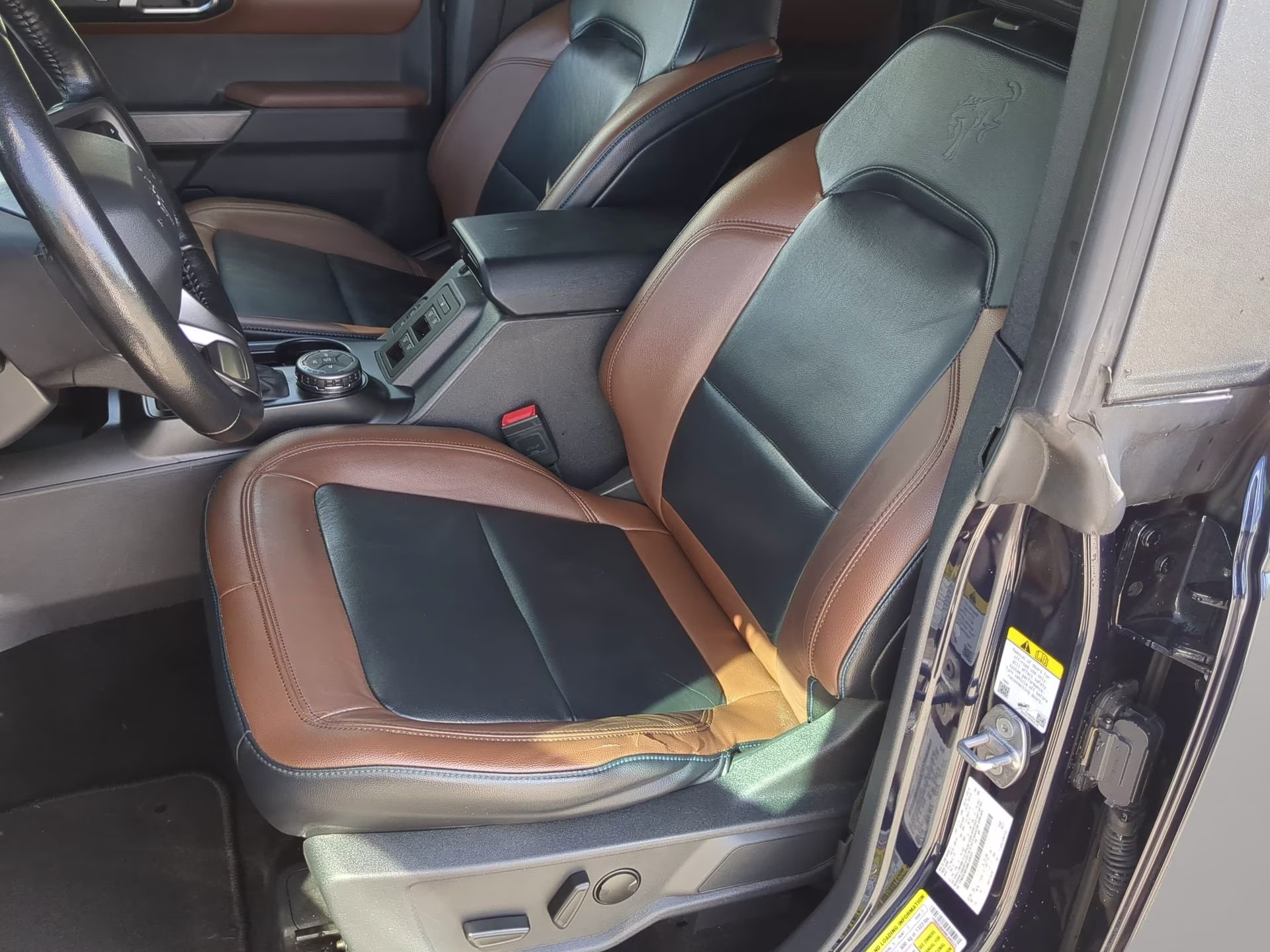 2021 Antimatter Blue Metallic Ford Bronco Outer Banks 4X4 Convertible
