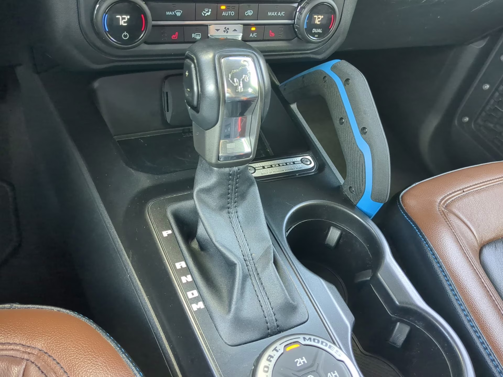 2021 Antimatter Blue Metallic Ford Bronco Outer Banks 4X4 Convertible