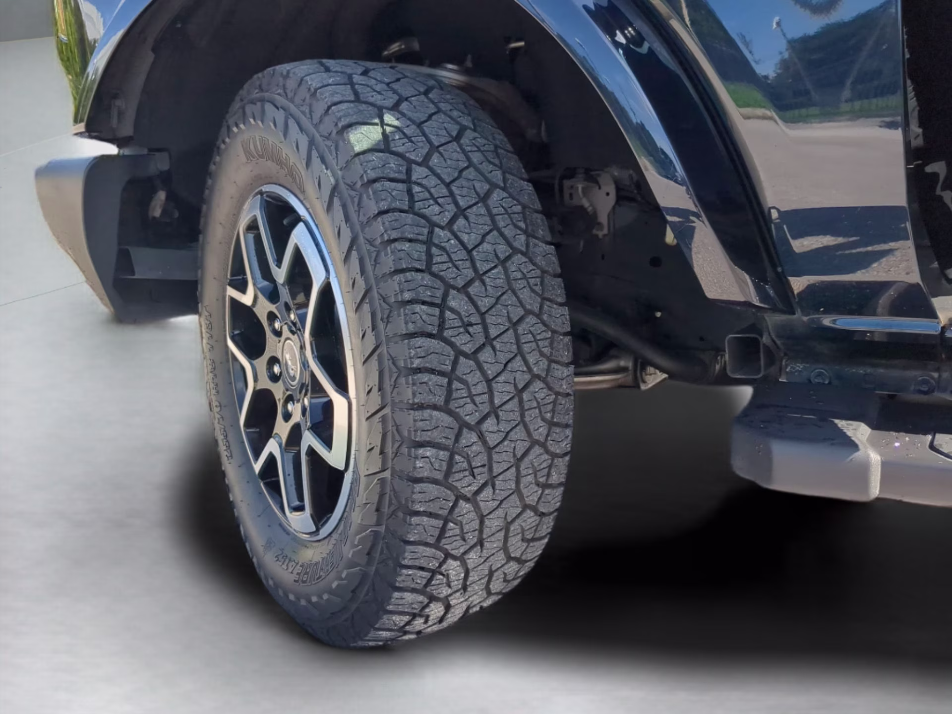 2021 Antimatter Blue Metallic Ford Bronco Outer Banks 4X4 Convertible