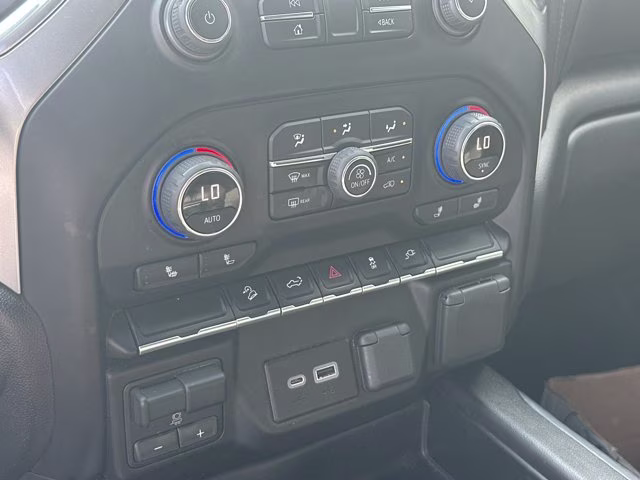 2021 Chevrolet Silverado 1500 4X4 Truck