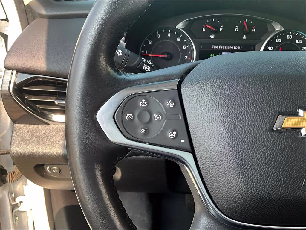 2021 Iridescent Pearl Tricoat Chevrolet Traverse High Country AWD SUV