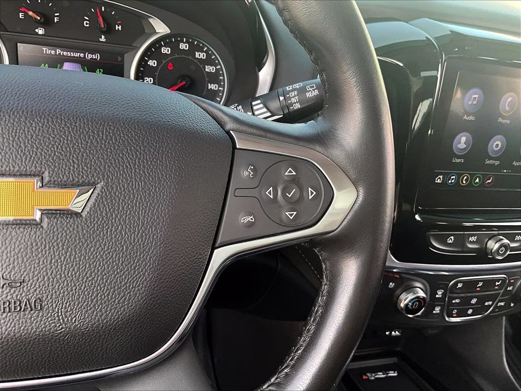 2021 Iridescent Pearl Tricoat Chevrolet Traverse High Country AWD SUV