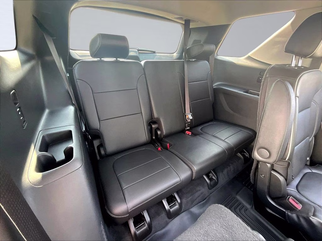 2021 Iridescent Pearl Tricoat Chevrolet Traverse High Country AWD SUV