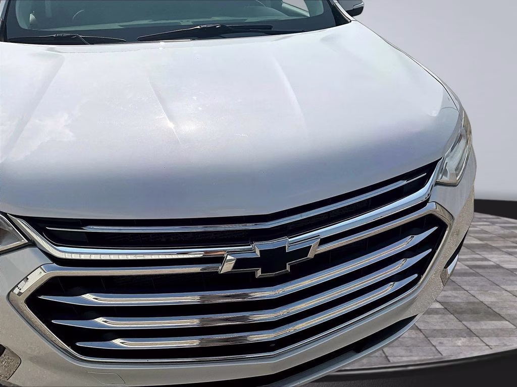 2021 Iridescent Pearl Tricoat Chevrolet Traverse High Country AWD SUV