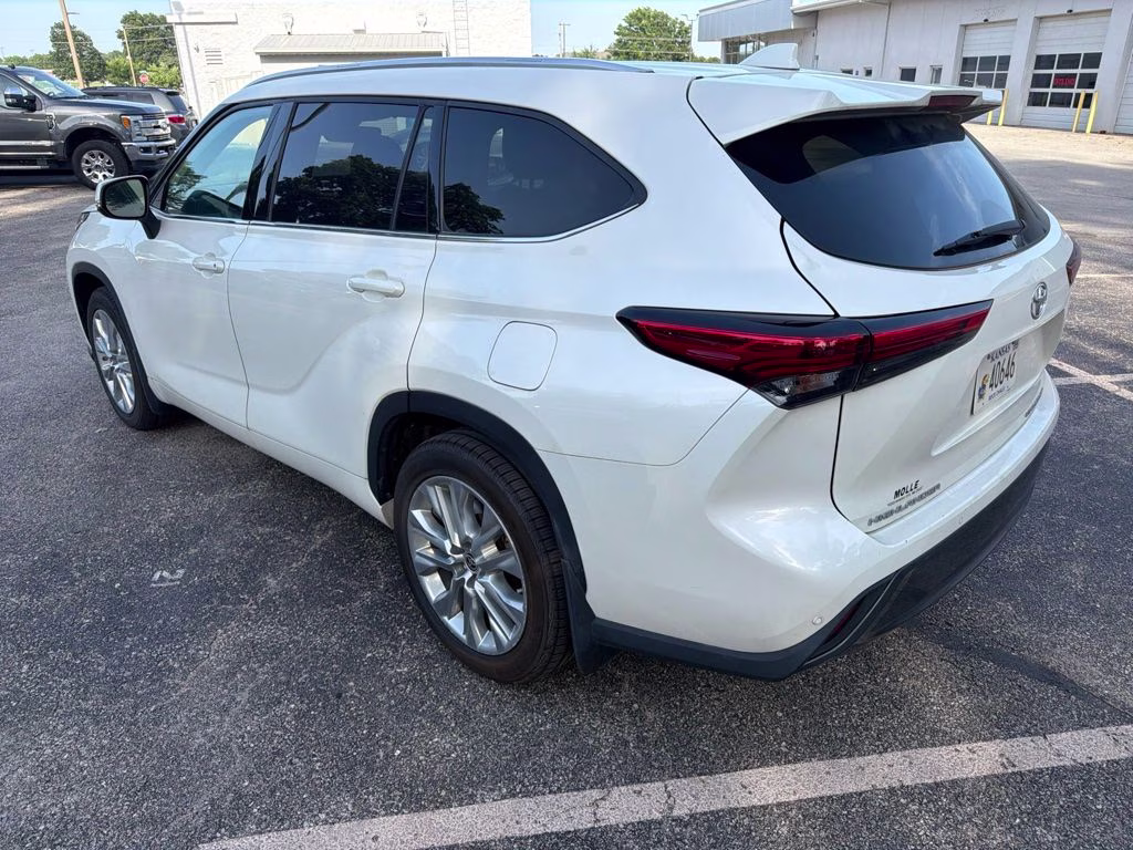 2021 Blizzard Pearl Toyota Highlander Limited AWD SUV