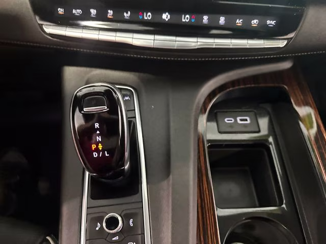 2022 Crystal White Tricoat Cadillac Escalade Premium Luxury 4X4 SUV