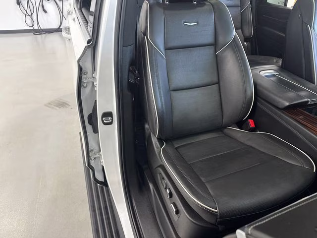 2022 Crystal White Tricoat Cadillac Escalade Premium Luxury 4X4 SUV