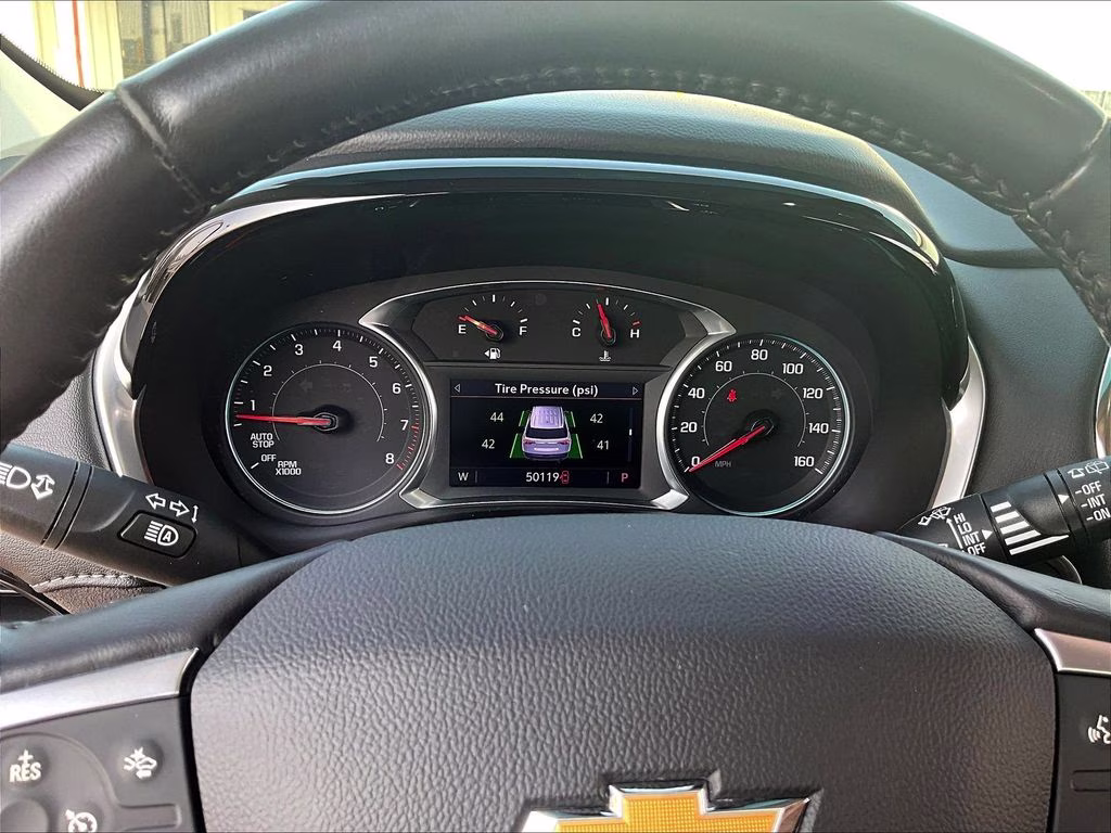 2021 Iridescent Pearl Tricoat Chevrolet Traverse High Country AWD SUV