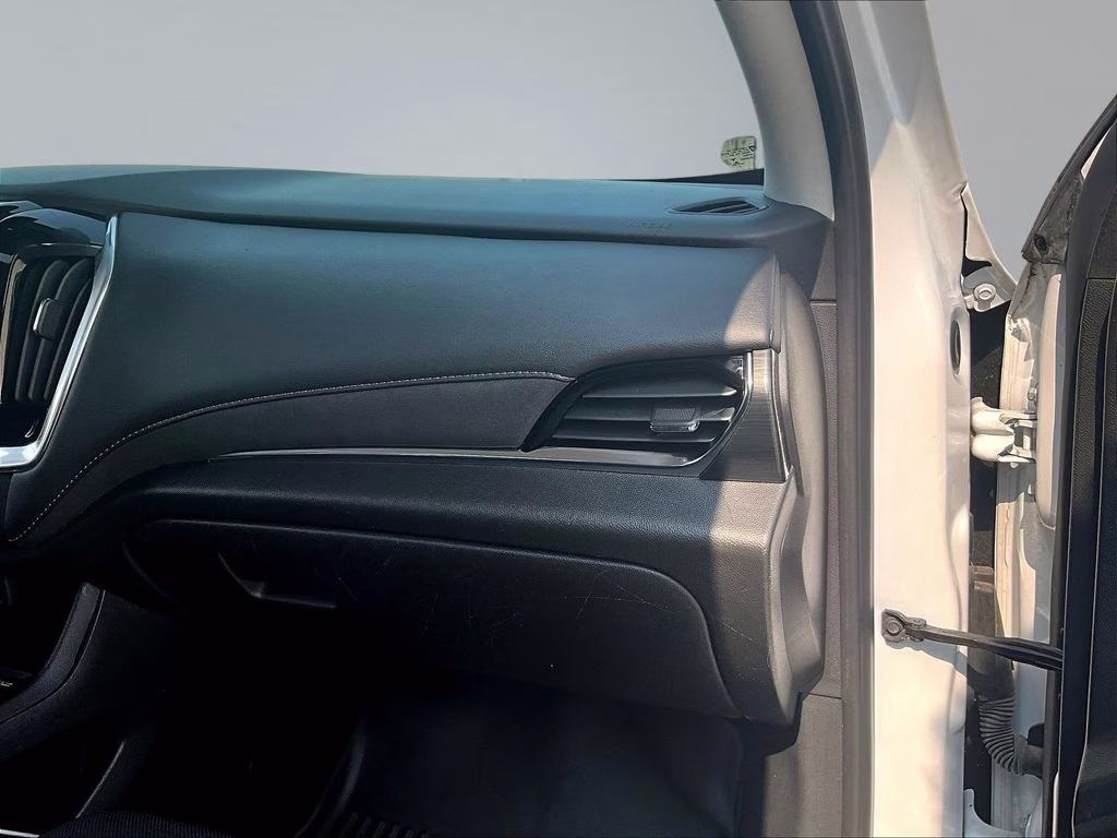 2021 Iridescent Pearl Tricoat Chevrolet Traverse High Country AWD SUV