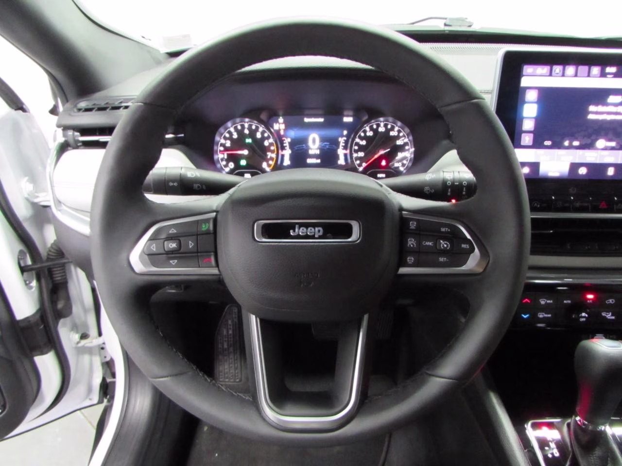 2023 Bright White Clearcoat Jeep Compass Limited 4X4 SUV