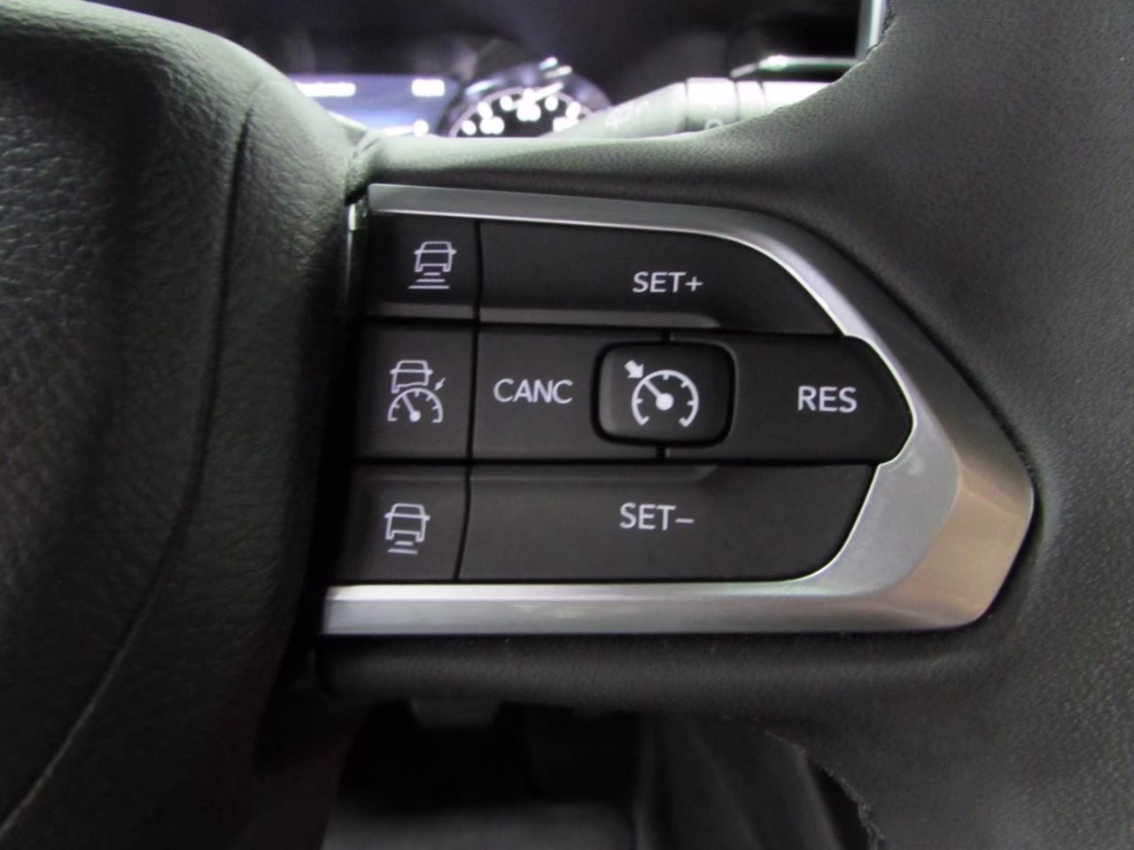 2023 Bright White Clearcoat Jeep Compass Limited 4X4 SUV