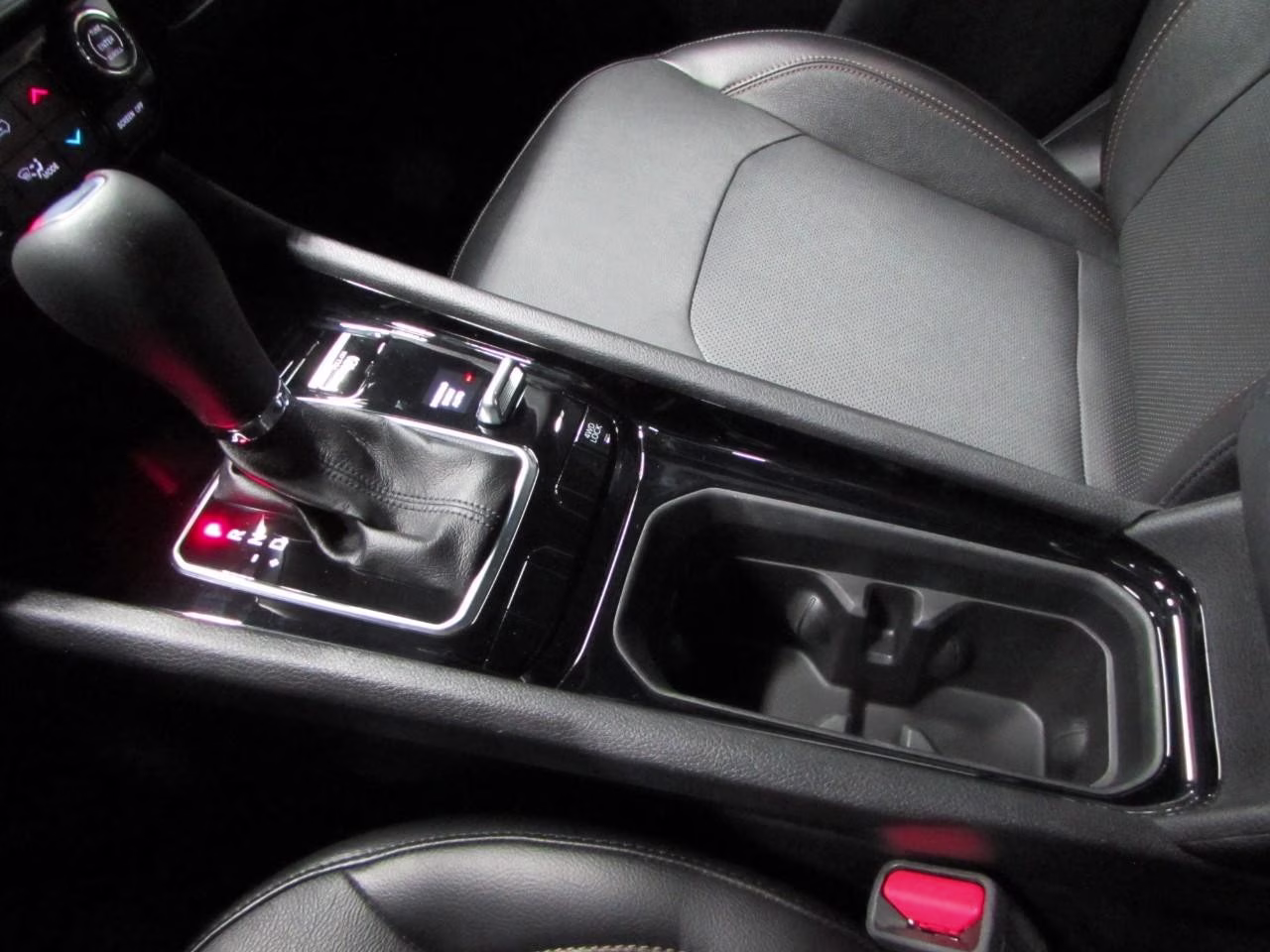 2023 Bright White Clearcoat Jeep Compass Limited 4X4 SUV
