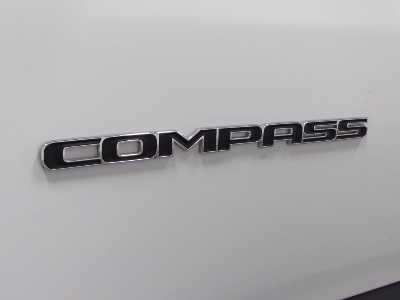 2023 Bright White Clearcoat Jeep Compass Limited 4X4 SUV