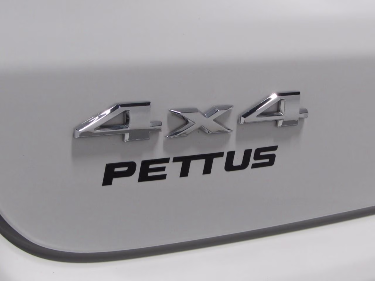 2023 Bright White Clearcoat Jeep Compass Limited 4X4 SUV