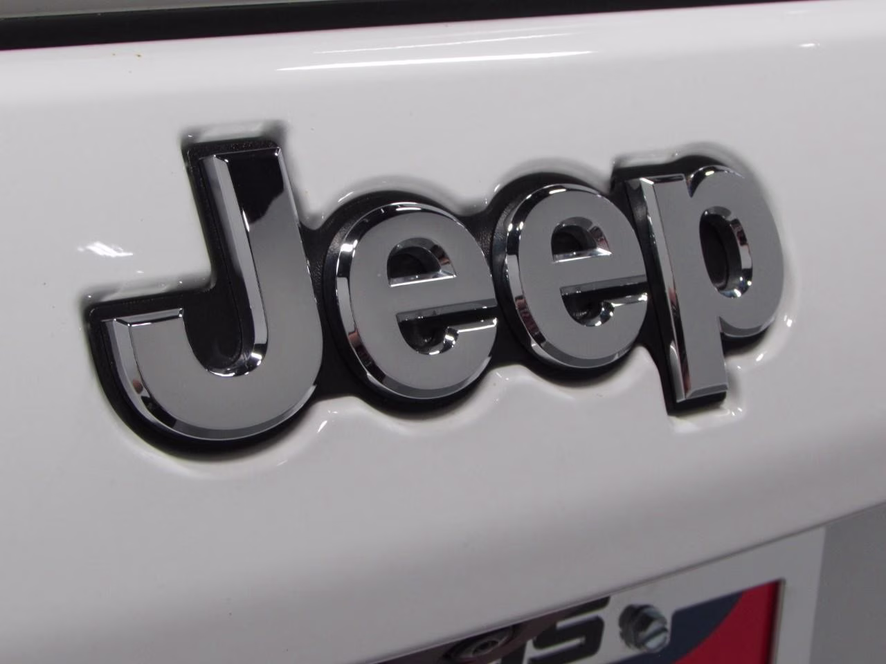 2023 Bright White Clearcoat Jeep Compass Limited 4X4 SUV