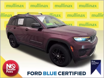 2025 Velvet Red Pearlcoat Jeep Grand Cherokee Laredo X RWD SUV