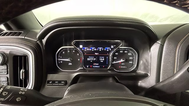 2021 Summit White GMC Sierra 2500HD AT4 4X4 Truck