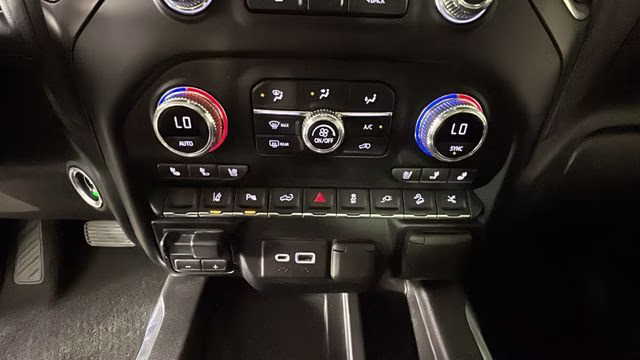 2021 Summit White GMC Sierra 2500HD AT4 4X4 Truck
