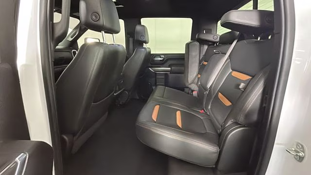 2021 Summit White GMC Sierra 2500HD AT4 4X4 Truck
