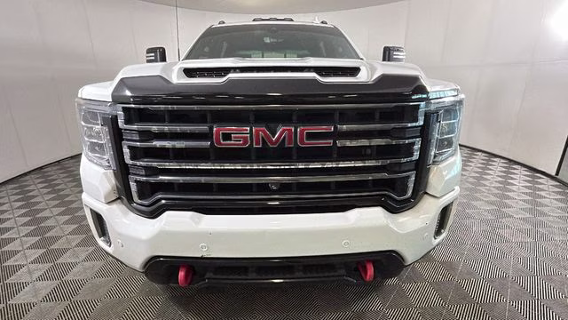 2021 Summit White GMC Sierra 2500HD AT4 4X4 Truck