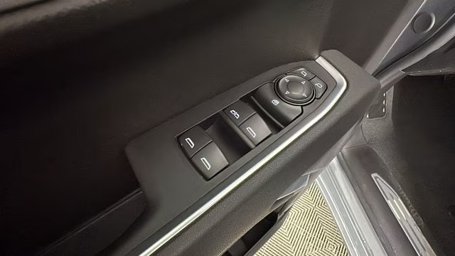 2026 GMC Sierra 1500 SLE - Photo 10