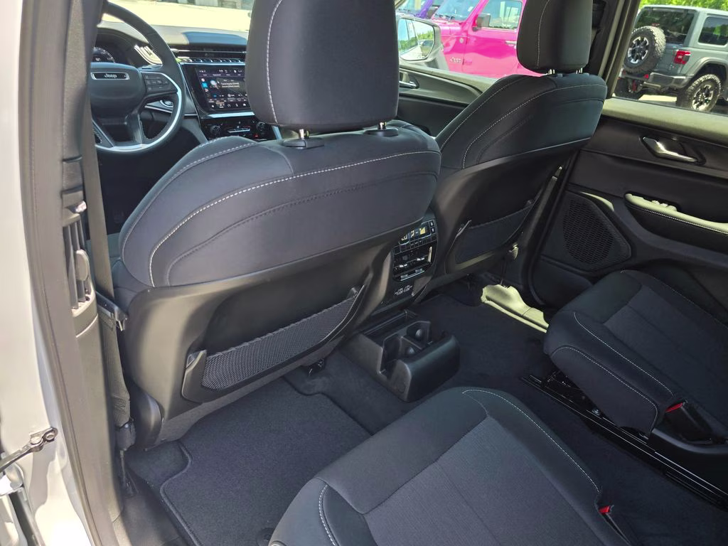 2026 Bright White Clearcoat Jeep Grand Cherokee L Laredo X 4X4 SUV