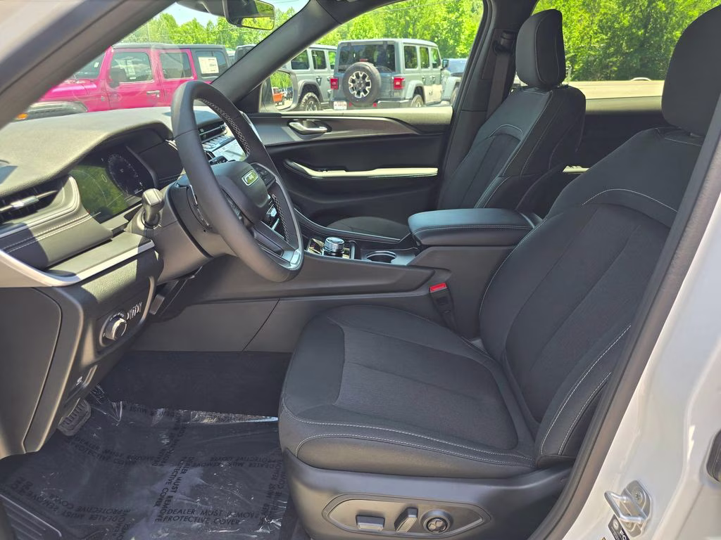 2026 Bright White Clearcoat Jeep Grand Cherokee L Laredo X 4X4 SUV