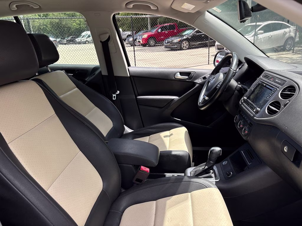 2017 Deep Black Volkswagen Tiguan 2.0T S FWD SUV