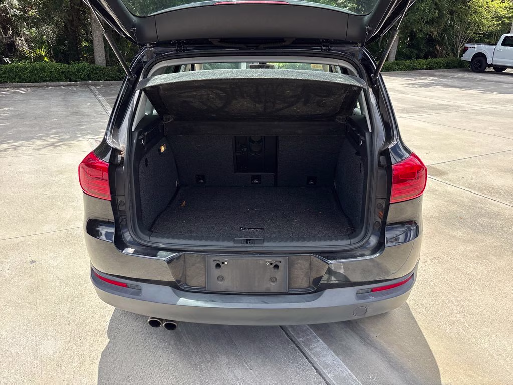 2017 Deep Black Volkswagen Tiguan 2.0T S FWD SUV