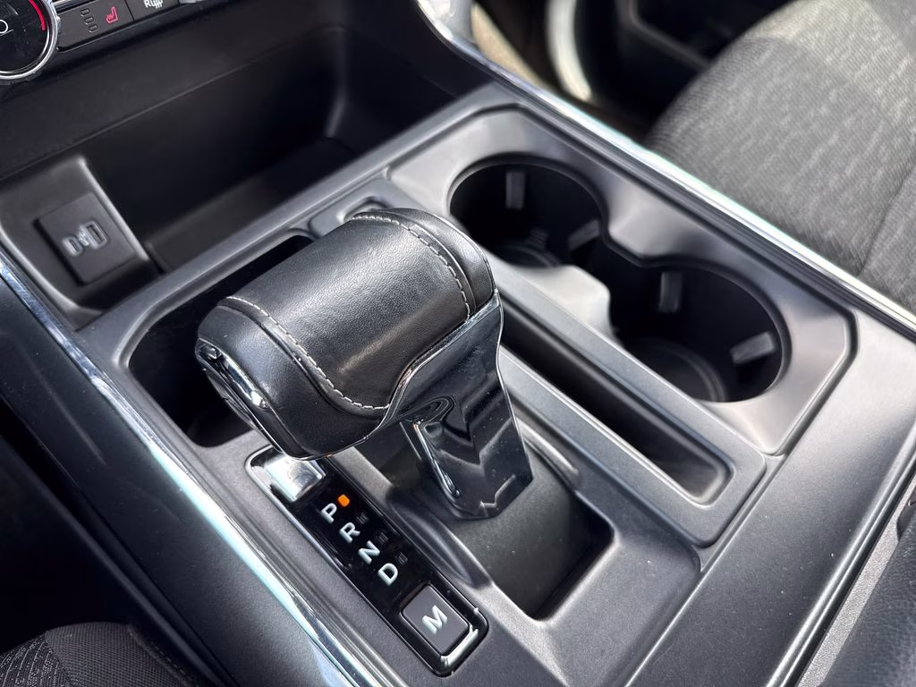 2022 Iconic Silver Metallic Ford F-150 XLT 4X4 Truck