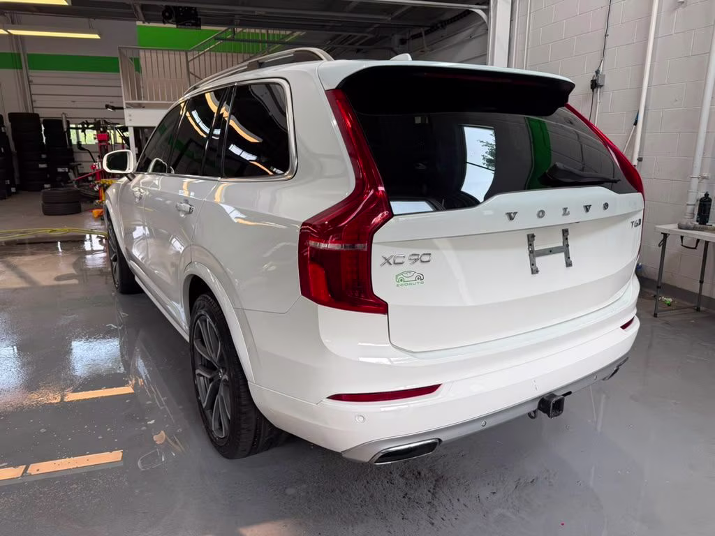 2017 Ice White Volvo XC90 T6 Momentum AWD SUV