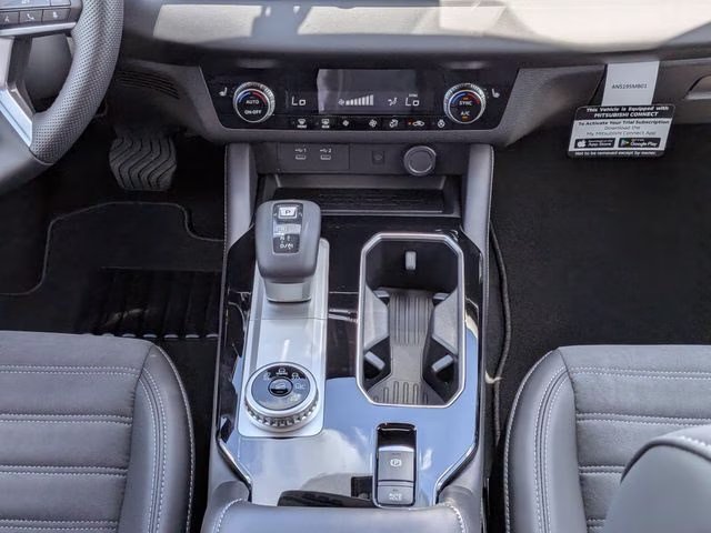 2026 Graphite Gray Mitsubishi Outlander SE FWD SUV