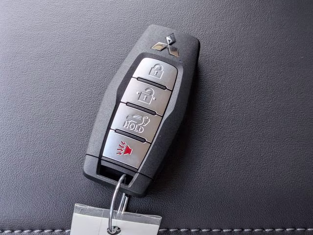 2026 Graphite Gray Mitsubishi Outlander SE FWD SUV
