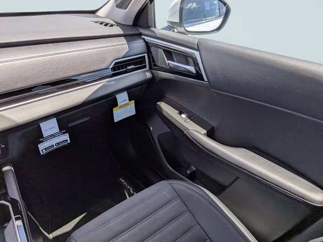 2026 White Diamond Mitsubishi Outlander SE FWD SUV