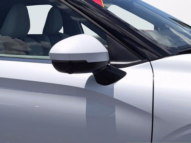 2026 White Diamond Mitsubishi Outlander SE FWD SUV