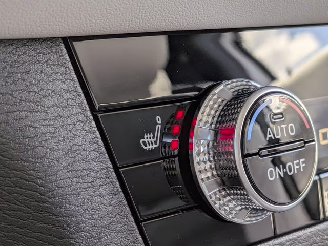 2026 White Diamond Mitsubishi Outlander SE FWD SUV