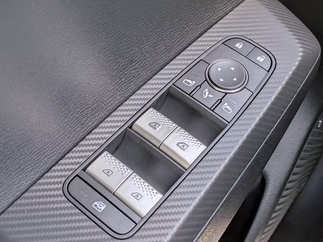 2026 White Diamond Mitsubishi Outlander SE FWD SUV
