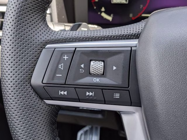 2026 White Diamond/Black Roof Mitsubishi Outlander Black Edition FWD SUV