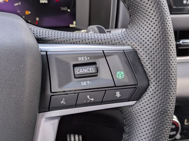 2026 White Diamond/Black Roof Mitsubishi Outlander Black Edition FWD SUV