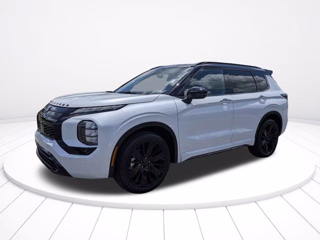 2026 White Diamond/Black Roof Mitsubishi Outlander Black Edition FWD SUV