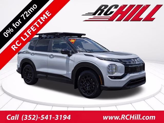 2026 White Diamond/Black Roof Mitsubishi Outlander Trail Edition AWD SUV