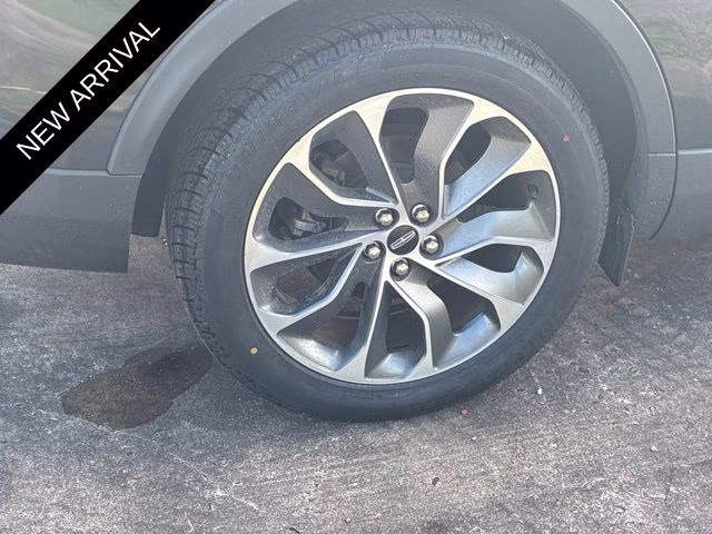 2023 Green Metallic Lincoln Nautilus Reserve FWD SUV