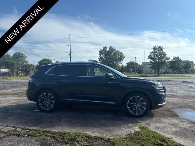 2023 Green Metallic Lincoln Nautilus Reserve FWD SUV