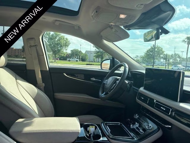2023 Green Metallic Lincoln Nautilus Reserve FWD SUV