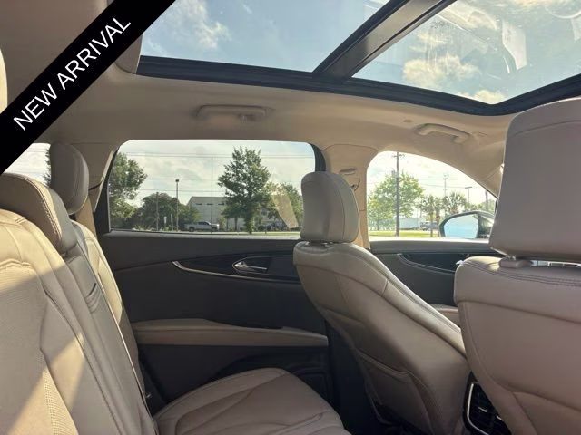 2023 Green Metallic Lincoln Nautilus Reserve FWD SUV