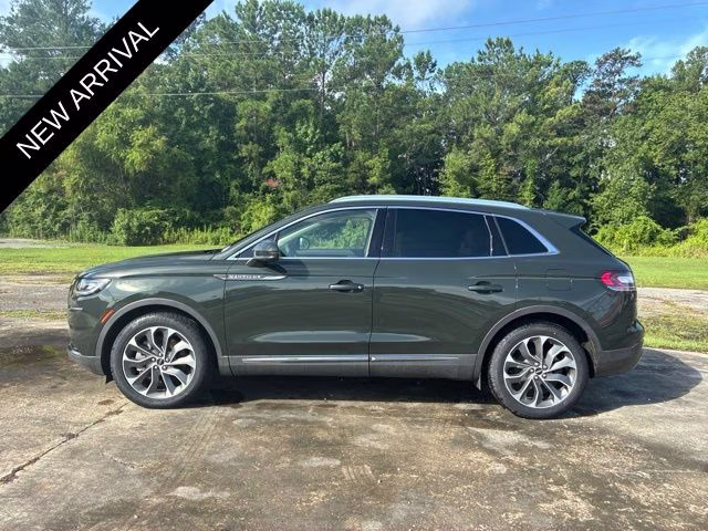 2023 Green Metallic Lincoln Nautilus Reserve FWD SUV