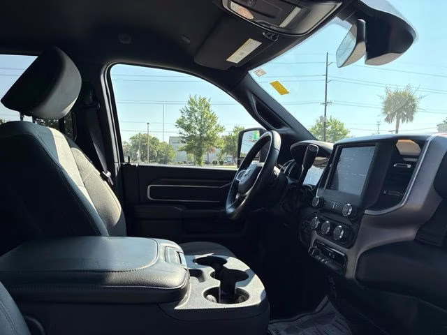 2024 Diamond Black Crystal Pearlcoat Ram 2500 Big Horn 4X4 Truck
