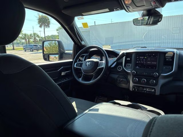 2024 Diamond Black Crystal Pearlcoat Ram 2500 Big Horn 4X4 Truck