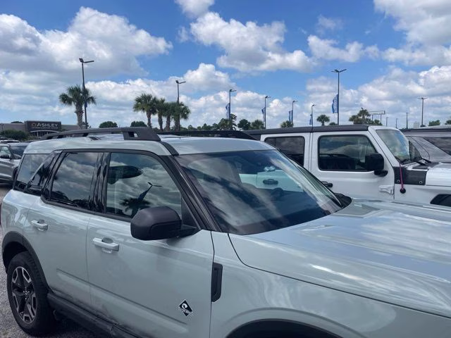 2023 Cactus Gray Ford Bronco Sport Outer Banks 4X4 SUV