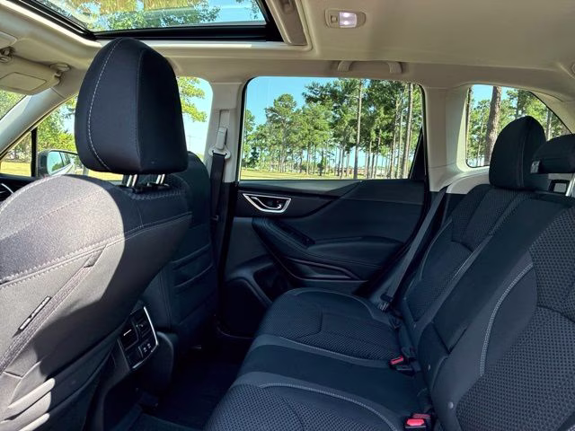 2023 Crystal White Pearl Subaru Forester Premium AWD SUV